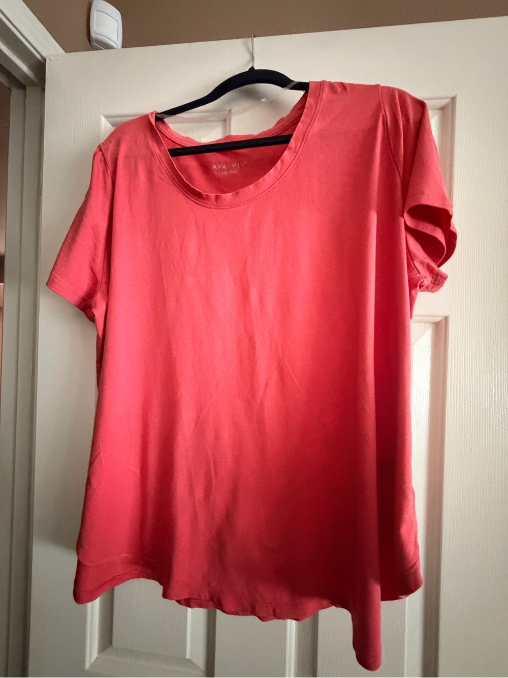 Ava & Viv Coral Short Sleeve Crewneck Tee